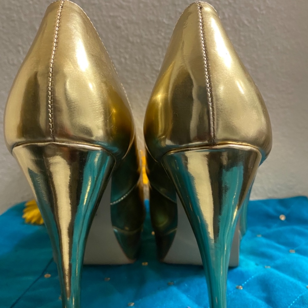 Colin Stuart Heels - image 2